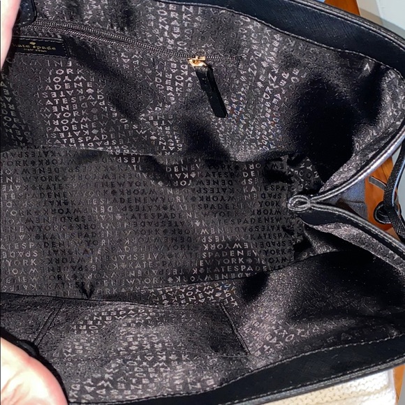 *SOLD*Kate Spade Ari Laurel Way Black Leather Tote - Picture 10 of 12